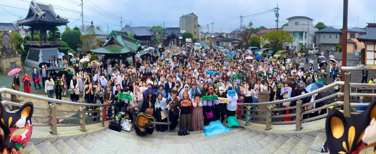 kashitaro_ito's tweet photo. 成田山別院、つまり埼玉県川越市の成田山です、本当に縁と縁が不思議に重なり合いこの場所で音楽を奏でました。

奉納を強く意識はされましたが、今日気づいた。僕のライブはあなたに対していつも奉納しています。

来てくださった方、本当にありがとうございます！

縁などはツイキャスで話したい！ https://t.co/s2oIhPFZx8