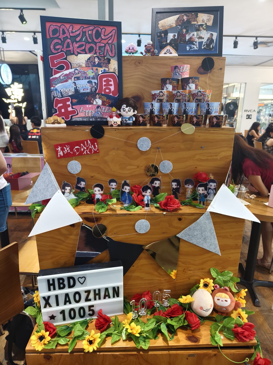 nutty_1005's tweet photo. Today's Xiao Zhan festivities in Singapore! 
XIAO ZHAN LEVEL 34 UNLOCKED  
#For34everWithXiaoZhan #Happy34thBDayXZ https://t.co/9LYBGQCcM1