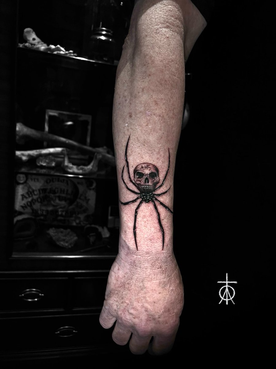 Ascetictattoo's tweet photo. Really cool tattoos i did , #blackwork #abstract #fineline #microrealism #realistictattoos #deathlyhallows #tattooartist #claudiafedorovici #tempesttatoostudio #amsterdam #customtattoos https://t.co/WpfrmscAOQ