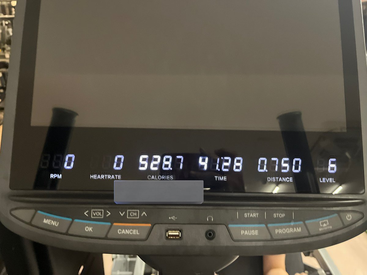 핸드폰에천국의계단기록런닝머신탄기록밖에없음
5주동안8키로뺀거진짜수고했다..
이제시험기간이라요요만안오게끔하자..🥺