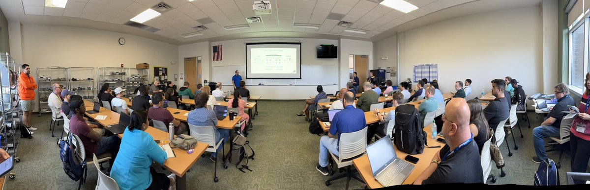 TalesftField's tweet image. Standing room only for “Microsoft Fabric 101: The All-in-One Data Platform” @BradleySchacht and @DBABullDog at @sqlsatorlando