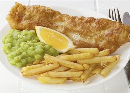 quietdesperate's tweet photo. @gunsnrosesgirl3 Fake American version of authentic English fish and chips. https://t.co/xrz0hd0Dmx
