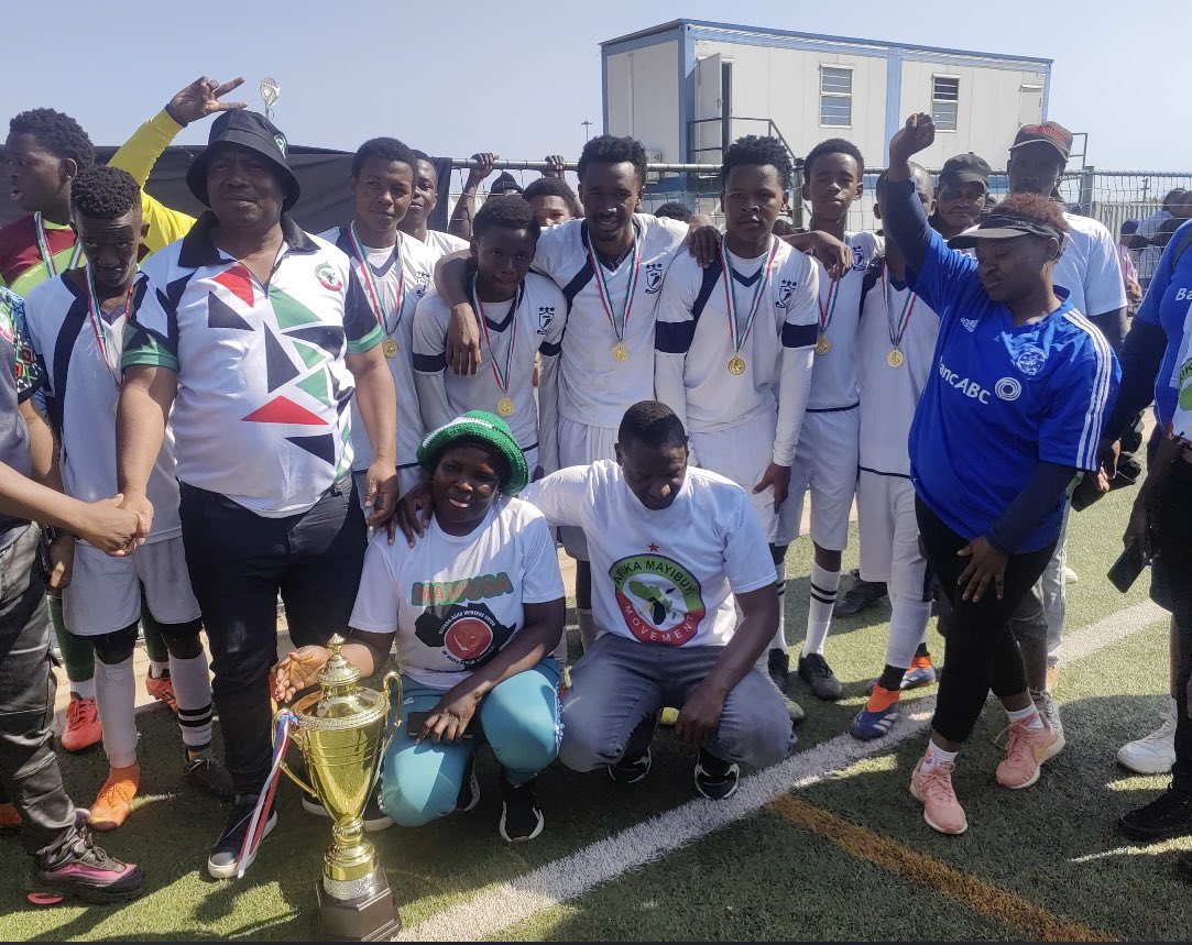 Today, Mayibuye MEDICS and MAWUSA were in Diepsloot at the Muzimuhle Primary School in Babylon conducting community screening during a tournament organized by MAWUSA. 

A million congratulations to Rising Stars FC for winning the tournament, and big ups to all other teams that