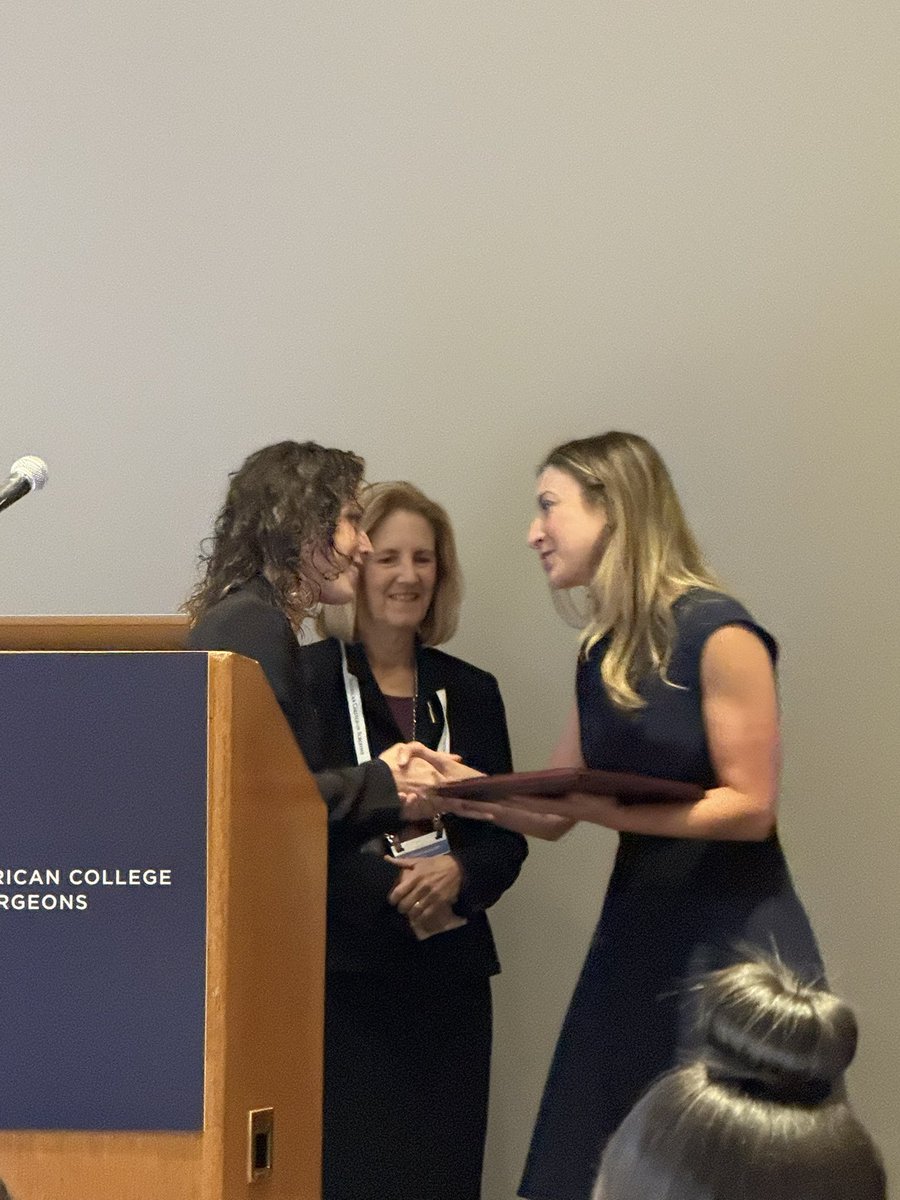 RAS-ACS (@rasacs) on Twitter photo Congratulations to <a href="/j_clan15/">Julie Clanahan, MD</a> at <a href="/washusurgres/">General Surgery Residency at WashU Medicine</a> for winning the <a href="/RASACS/">RAS-ACS</a> Resident Exemplary Teaching Award! 🎉 Congratulations to <a href="/j_clan15/">Julie Clanahan, MD</a> at <a href="/washusurgres/">General Surgery Residency at WashU Medicine</a> for winning the <a href="/RASACS/">RAS-ACS</a> Resident Exemplary Teaching Award! 🎉