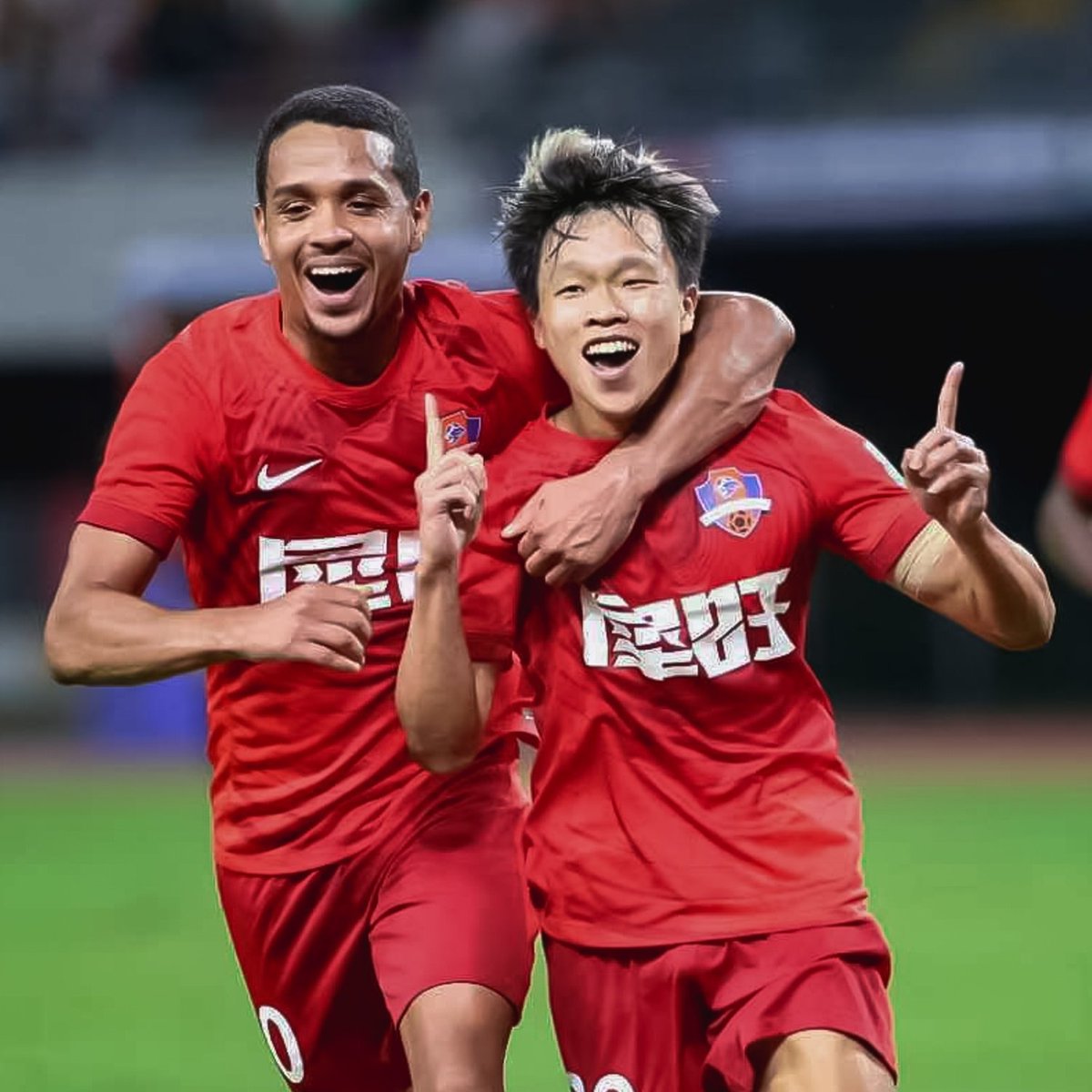 Em jogo válido pela 24ª rodada, o Meizhou Hakka derrotou o Qingdao Hainiu por 1x0 com gol de Yue Tze-Nam