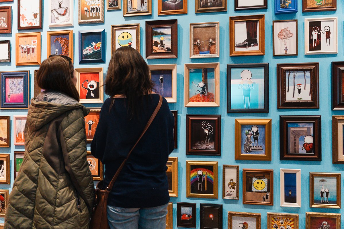 QUOI VOIR, QUOI FAIRE AU MUSÉE CE WEEK-END? 
Faites un voyage dans l'univers fantastique d'ULTRA NAN ce petit personnage atypique et découvrez Sherbrooke sous un angle nouveau dans les compositions de Tanya Morand en parcourant Henri et Gordon vont se balader en ville!