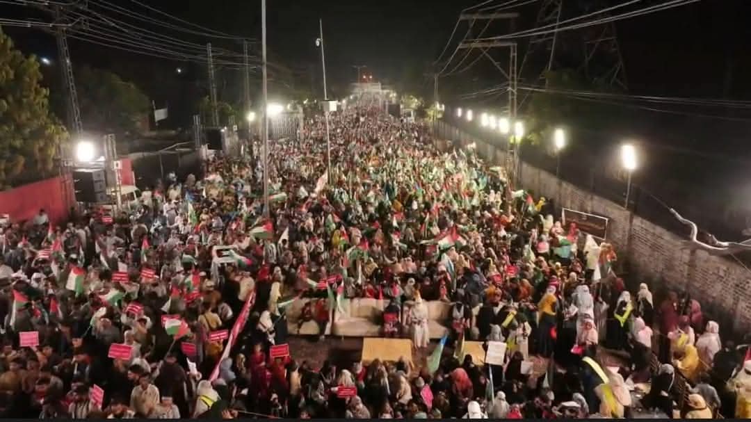 MirBabarMushtaq's tweet photo. لاہور: عوام کا فیصلہ۔۔شہرلاہورکی سڑکوں سے۔۔۔ 
غزہ مارچ!
#GazaMarchLahore https://t.co/5KKXmOSujE