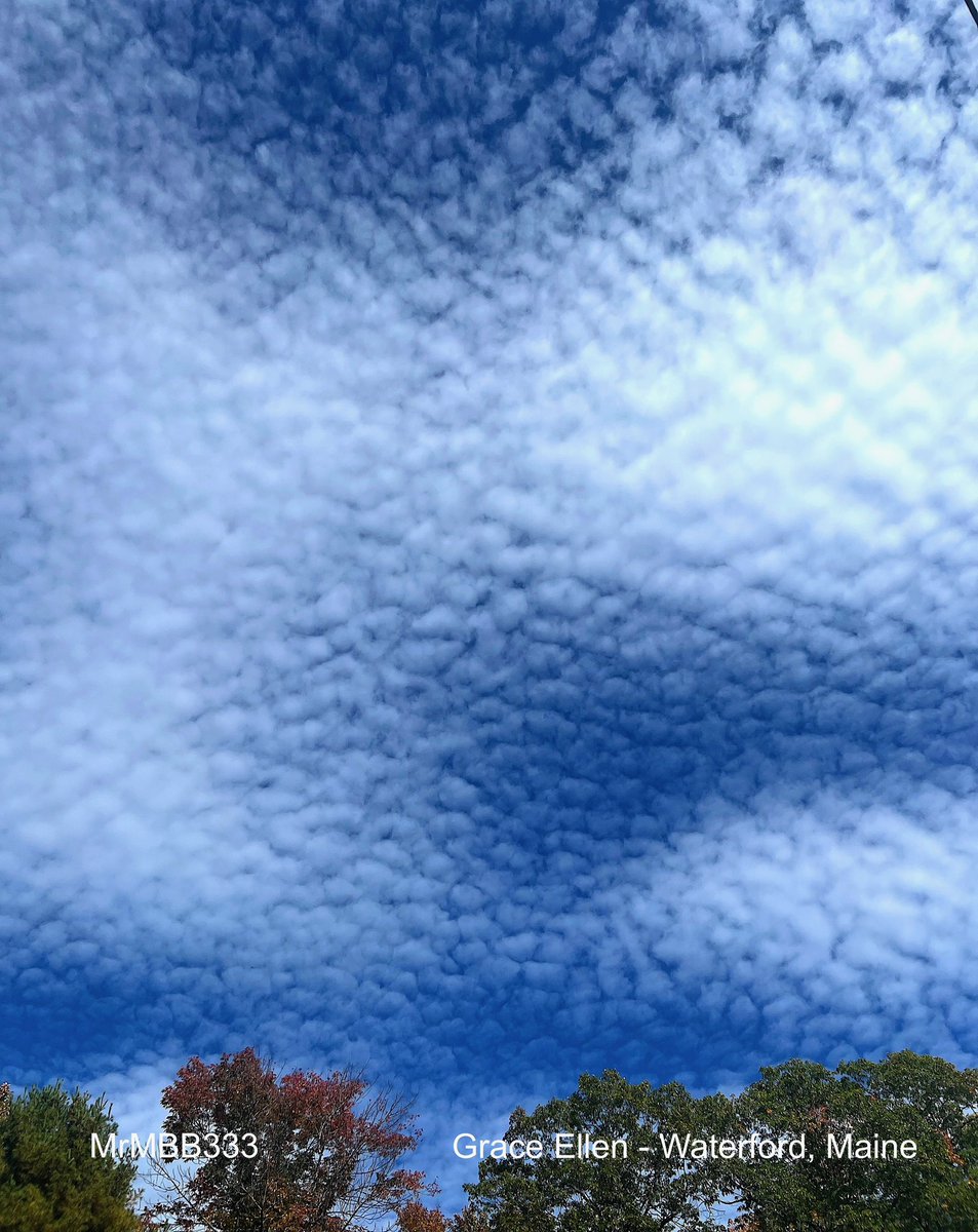 These aren’t your everyday clouds.
The entire sky turned into a giant frequency pattern — seen over Maine. 

#MrMBB333 #sky #Phenomenon