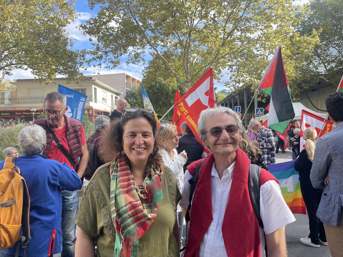 Bregeaut_1185's tweet photo. Présent au Festival du livre de #Mouans-Sartoux sur le thème. Quel monde demain ? « Tous les jours en écoutant les informations nous nous interrogeons sur le monde qui vient. Dans quel futur vivront nos enfants, nos petits-enfants, l’humanité tout entière? » jusqu’à Dimanche. https://t.co/b4F3M0Xh9K