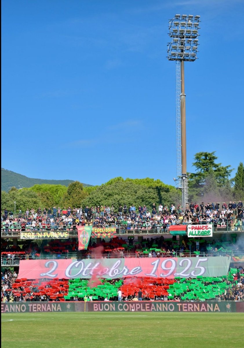 Festeggiare il compleanno con i tre punti è quello che ci voleva ma i tribbbuli so sempre tanti 🎂❤️💚 #Ternana #BuonCompleannoTernana