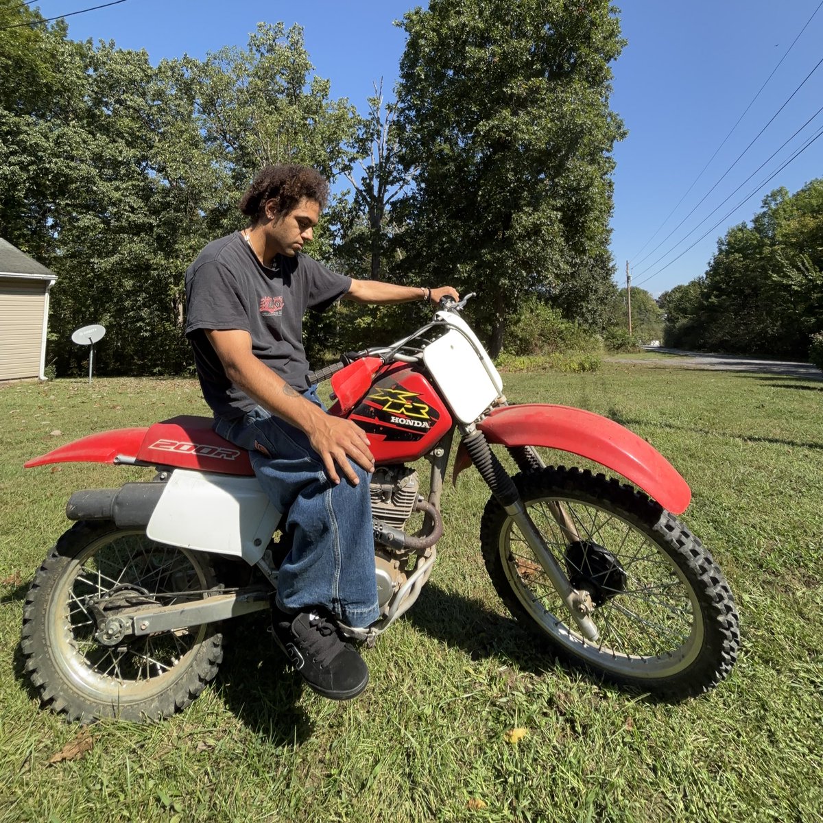 aryemusic's tweet image. i hate the thought of chasing perfection. even waiting for the perfect moment. i kept myself like that with my music before. always waiting for the perfect sound or perfect beat. i really want to create to create and not put these type of limitations on myself. i want to release…