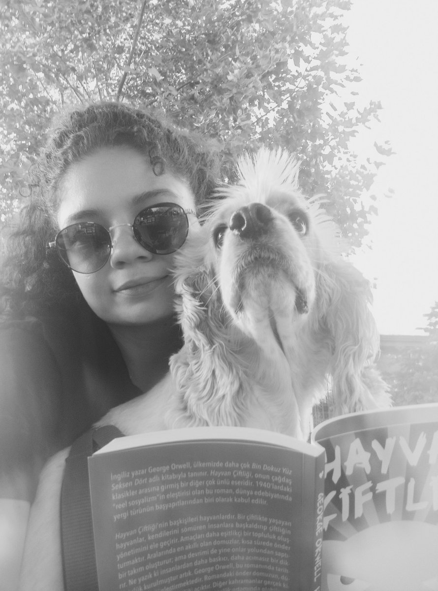 Günün anlamına uygun kitap seçimi ve kaliteli saatlerimiz 🐾
Madem güçlü olan biziz, sevelim, koruyalım🙏🏽