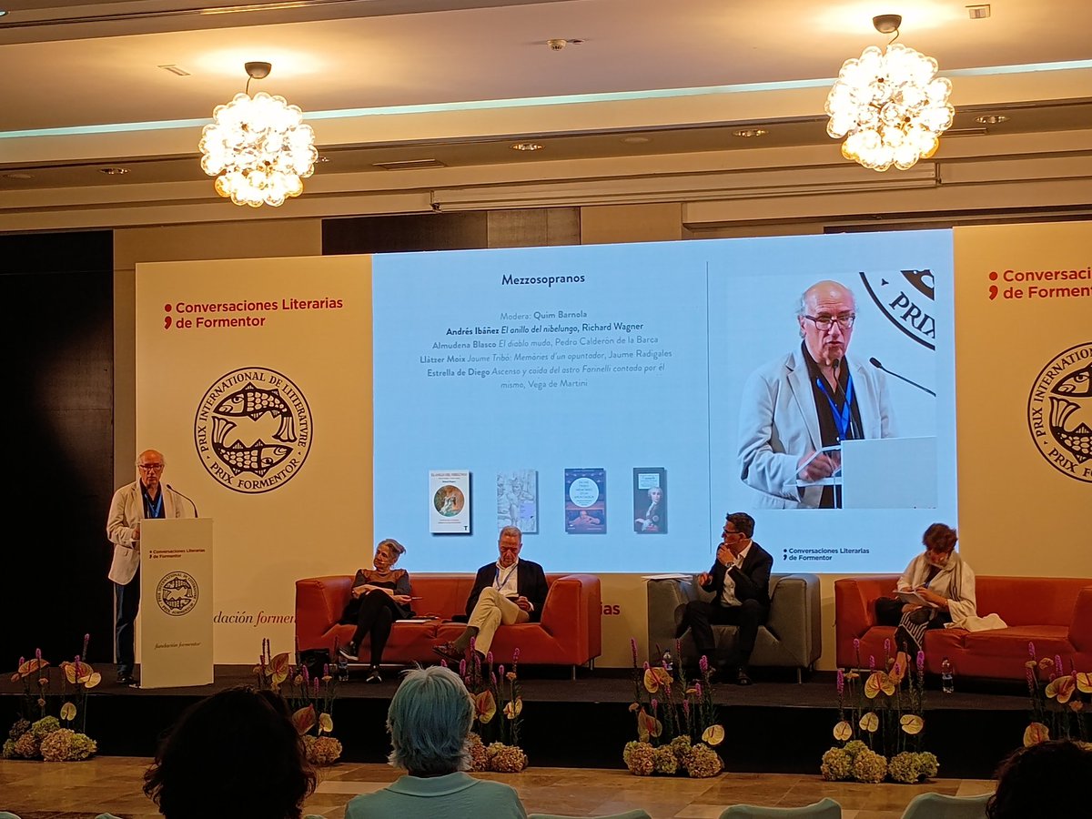 Inicia la mesa 'Mezzosopranos' en las #ConversacionesFormentor 2025 moderada por <a href="/quimbarnola/">quimbarnola</a> dando la palabra a Andrés Ibañez que hablará de 'El anillo del nibelungo' de Richard Wagner, desde Aranjuez.
fundacionformentor.es