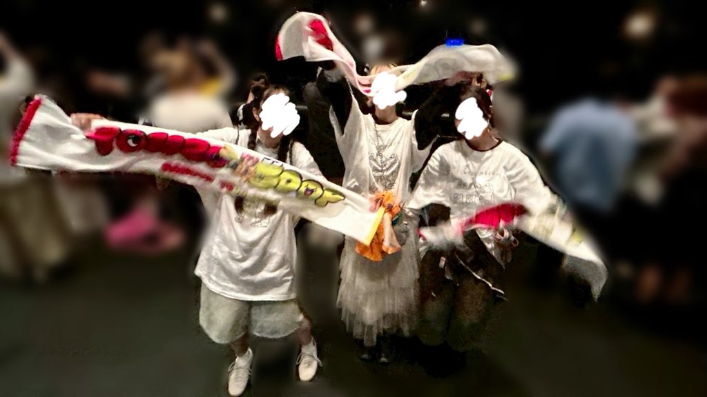 tonton_10_8's tweet photo. 今日も最高に楽し過ぎた
名古屋のあったかさめっちゃ好き!!
過去1の声量で団結感強くて会場が1つになってた✨
あまりにも楽し過ぎて余韻から抜け出せない
#FANDAMTOUR #トンボコープ https://t.co/DcmBbcGcyG