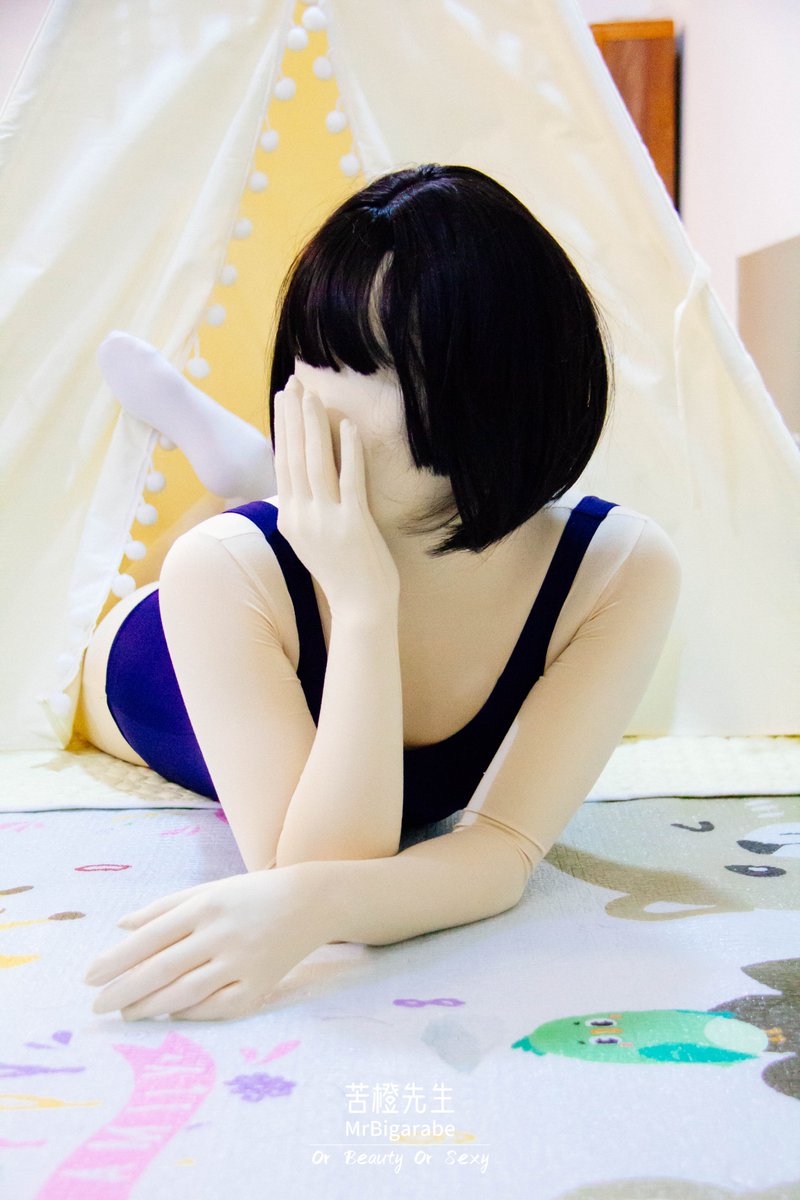 MrBigarabe's tweet photo. 你的死库水女友｜ZENTAI｜89 pics + 2m57s vid

作者｜苦橙先生
模特｜迷糊
数量｜33张照片+52秒视频

#zentai #zentaigirl #zentaisuit #全包紧身衣 #全身タイツ #ゼンタイ

正片指路：https://t.co/vzh8TZhL0S https://t.co/i38Ui9glur