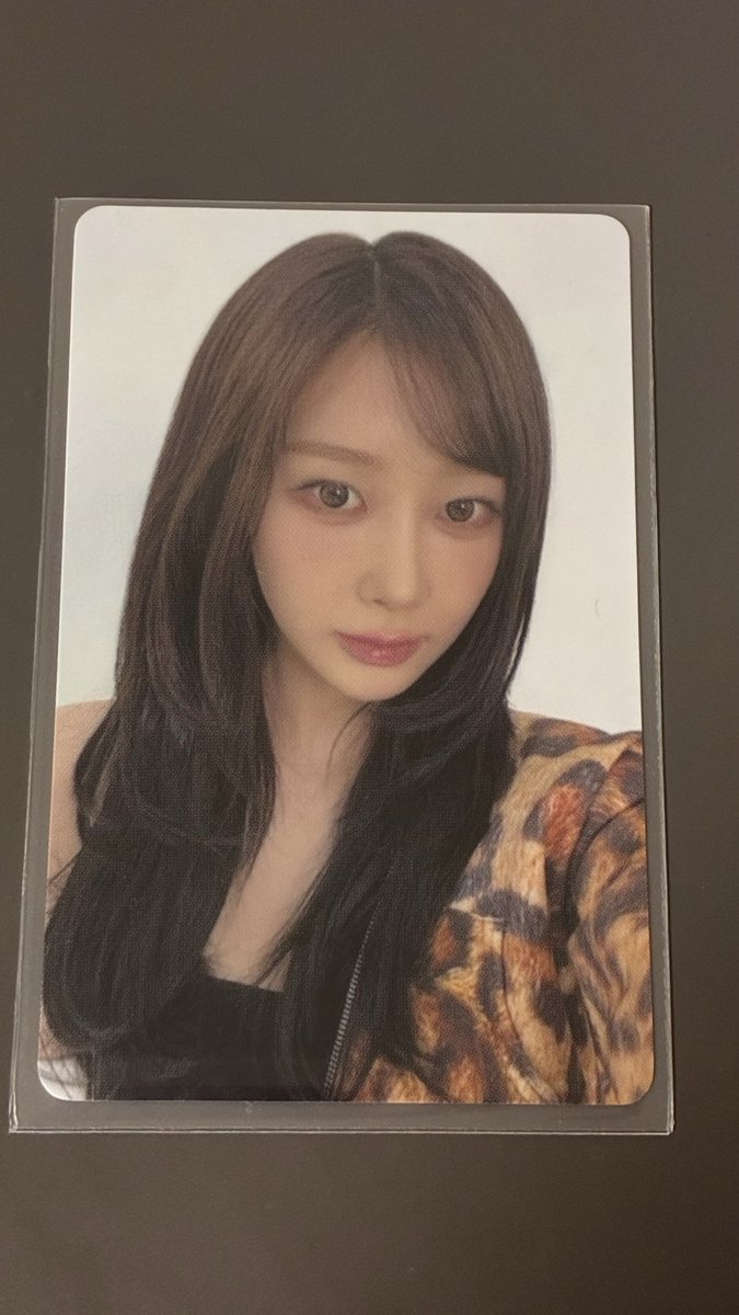 umvc_h's tweet photo. @dksrnh 右のウィンターと写真の購入特典ジゼル交換お願いしてもいいですか🥺 https://t.co/wZ0Fzfvsdq