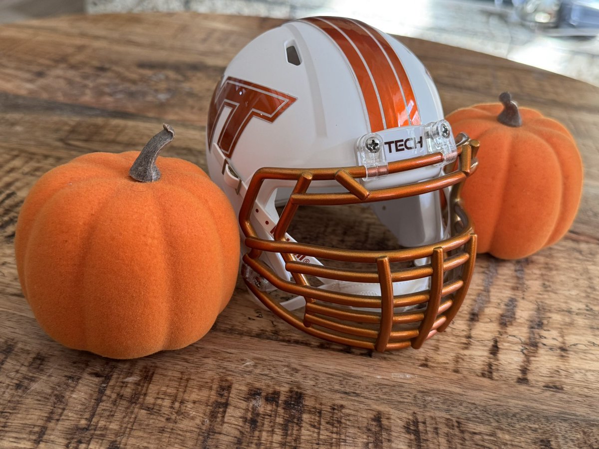 3DPrintedSports's tweet photo. Gameday!!!
#Hokies #OrangeEffect
ππ¦π https://t.co/s9MraNZlMN