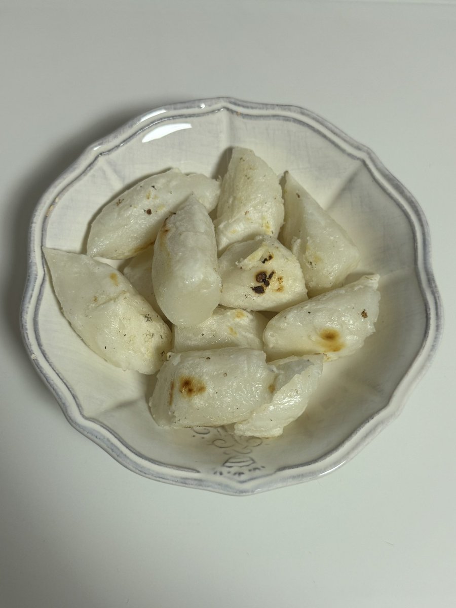 jobabjo's tweet photo. 🍚 가래떡
죠둥이한��오백개구워주고싶음 https://t.co/ePLgyTmoSE