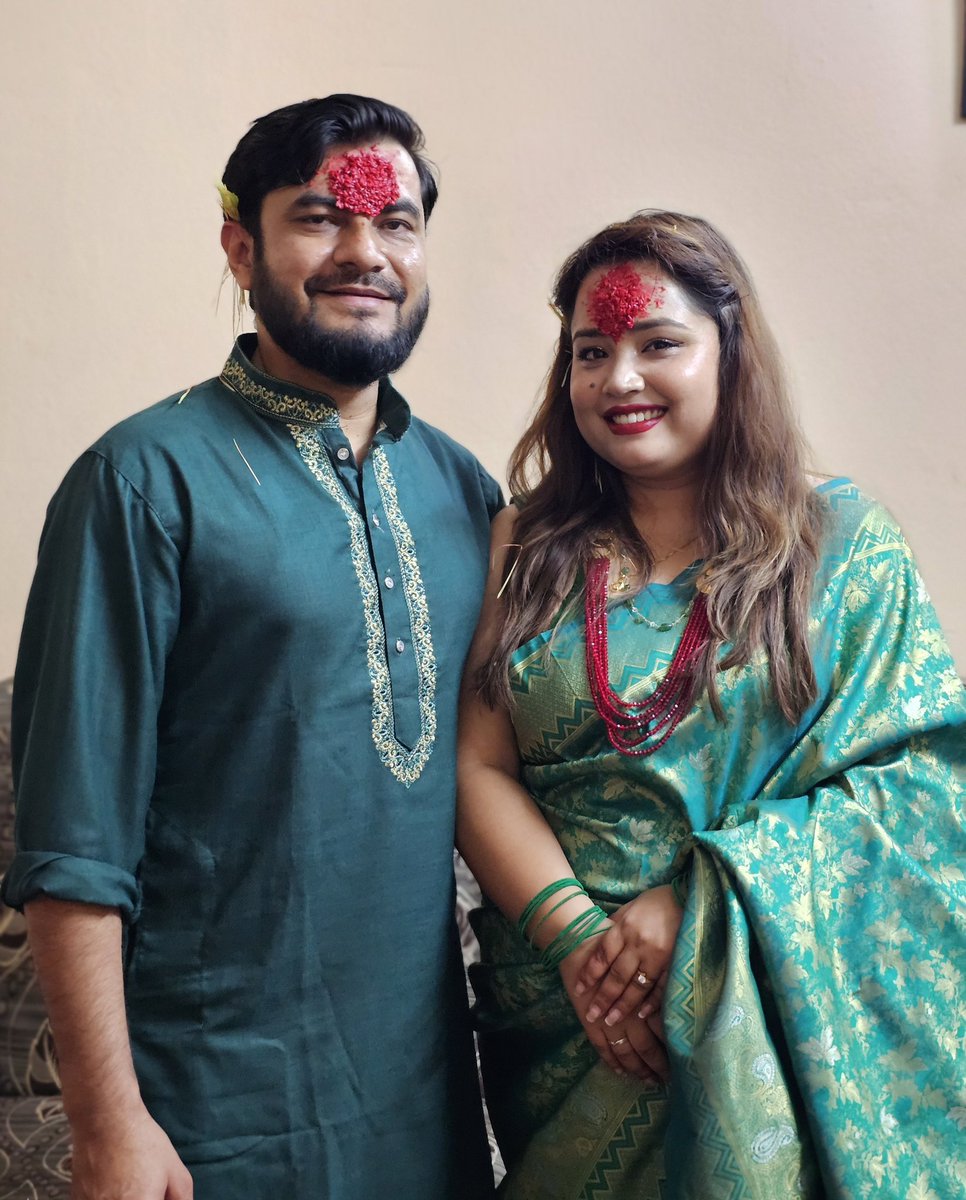 SangharshaPanta's tweet photo. Fulfilled the urge to bless each other in Dashain … and obviously the twinning urge also 😂 ..
Happy Dashain 🙏 💚
#OurFirstDashain #Dashain https://t.co/9LI0MG00T5