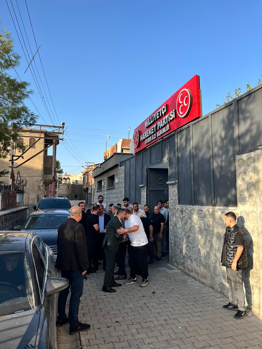 Akrabalarım Badıllı aşireti BEG leri bizleri MHP Siverek İlçe Başkanlığımızda ziyaret ettiler…

Nazik ziyaretleri adına BEG lerimize teşekkür ederiz… <a href="/E_SemihYalcin/">E. Semih Yalçın</a> <a href="/profzuhaltopcu/">Prof.Dr. Zühal TOPCU</a> <a href="/ismailozdemirrr/">İsmail ÖZDEMİR 🇹🇷</a>