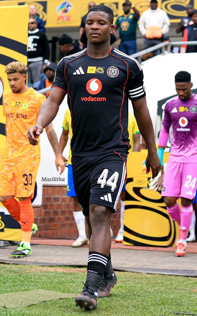 Smart_Bucs's tweet image. Mbokazi appreciation post, what a beautiful goal 😭😭😭😭🔥🔥🔥🔥🔥