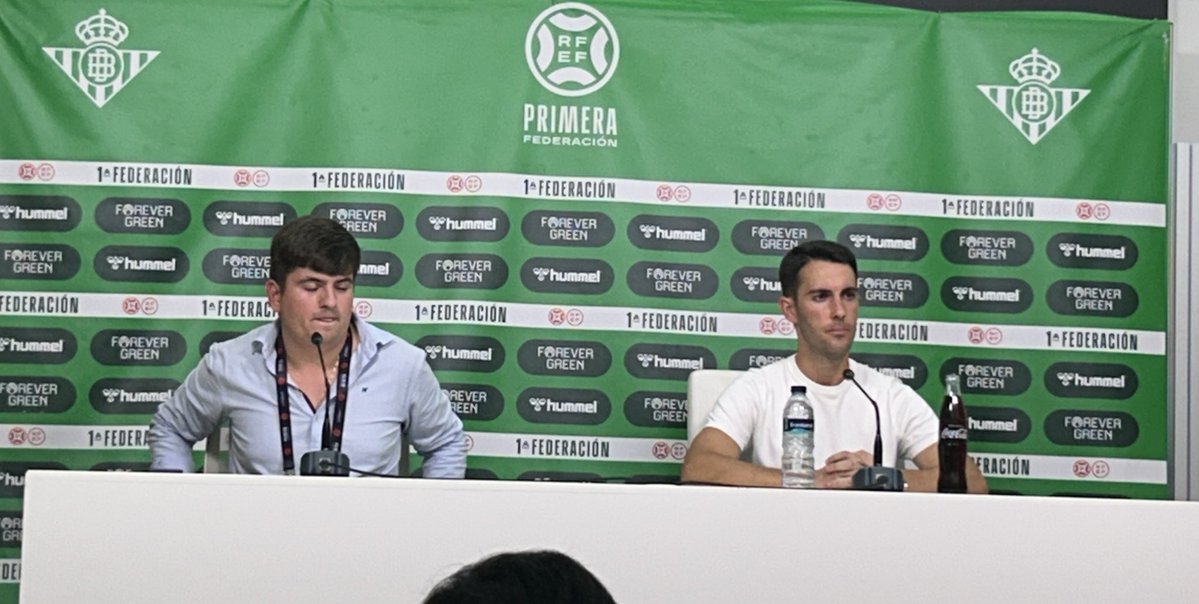 Daniel Escudero (@_danielescudero) on Twitter photo 🟢Estadísticas del #BetisDeportivo en este inicio liguero:
❌Cero victorias, cuatro empates y dos derrotas.
⁉️¿Crees que gran parte de la culpa es de Javi Medina?
#RealBetis 🟢Estadísticas del #BetisDeportivo en este inicio liguero:
❌Cero victorias, cuatro empates y dos derrotas.
⁉️¿Crees que gran parte de la culpa es de Javi Medina?
#RealBetis