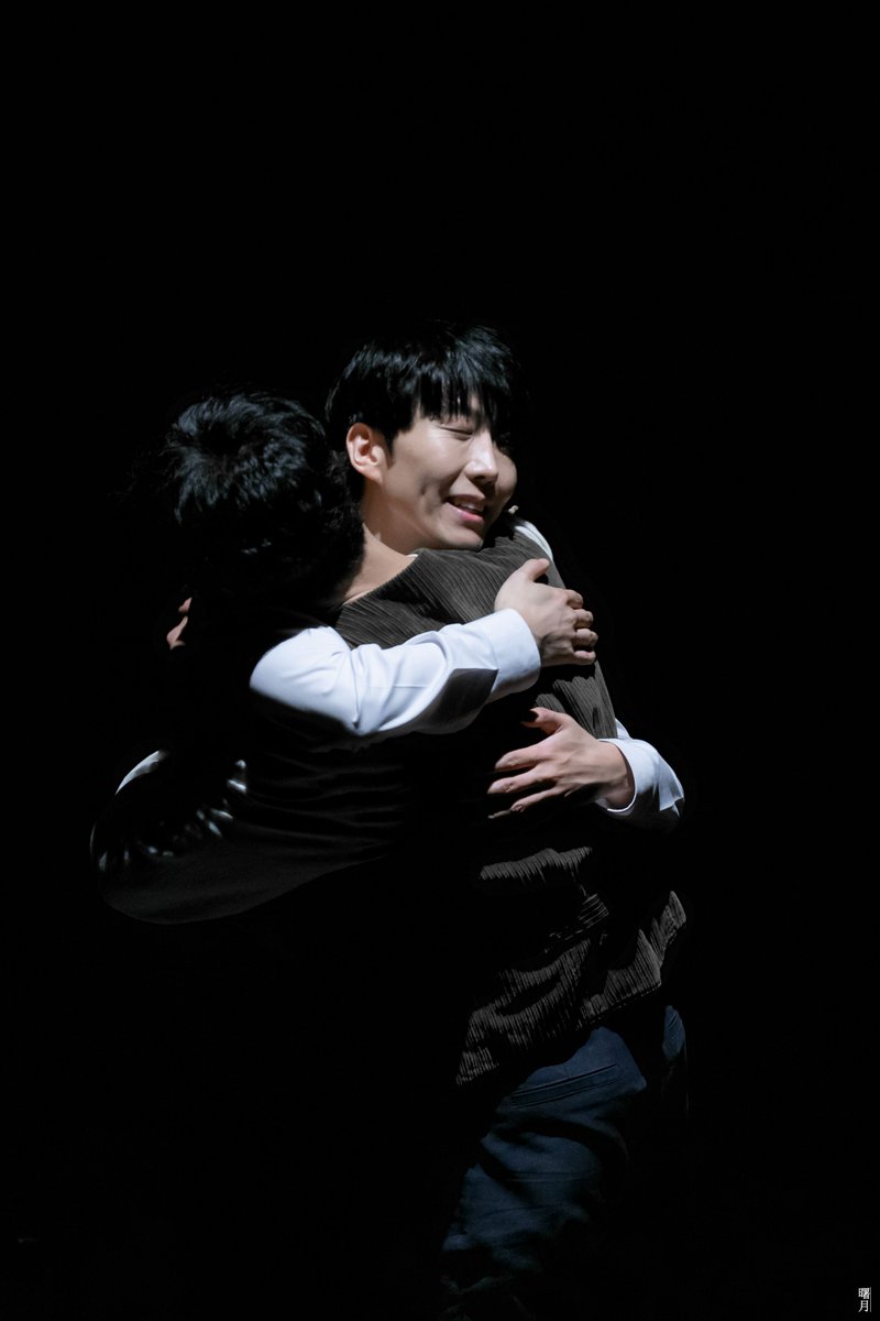 backup_pic_dal's tweet photo. 20251003 뮤지컬 그레이하우스
제롬 役 #김재범
키이스 役 #주민진

우리도 될 수 있어, 배우. https://t.co/P78PeD39qa