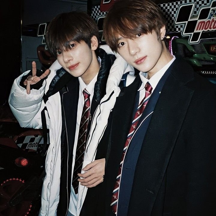 으붸 tweet media