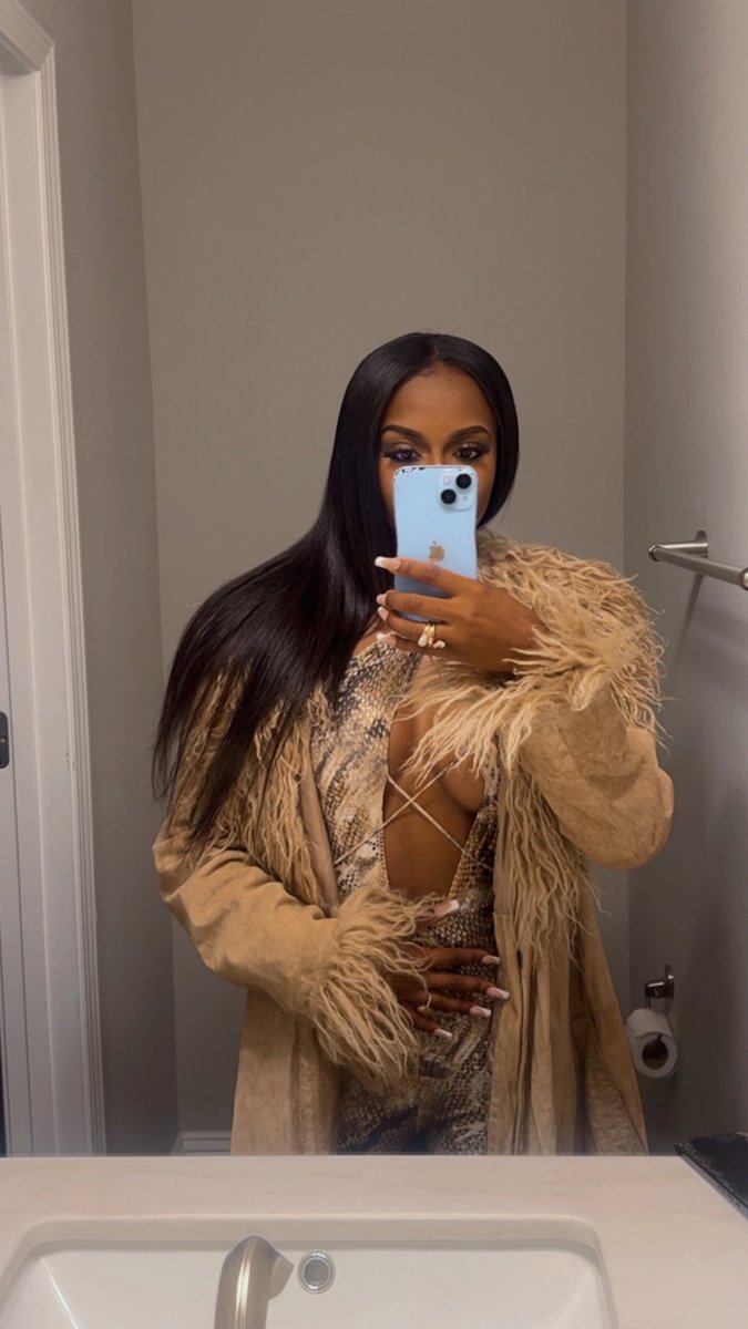 Octobers VO Oddity tweet media