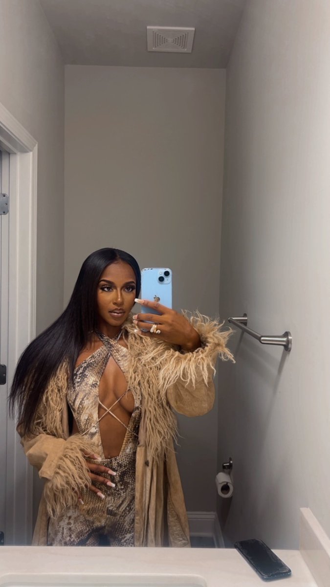 Octobers VO Oddity tweet media