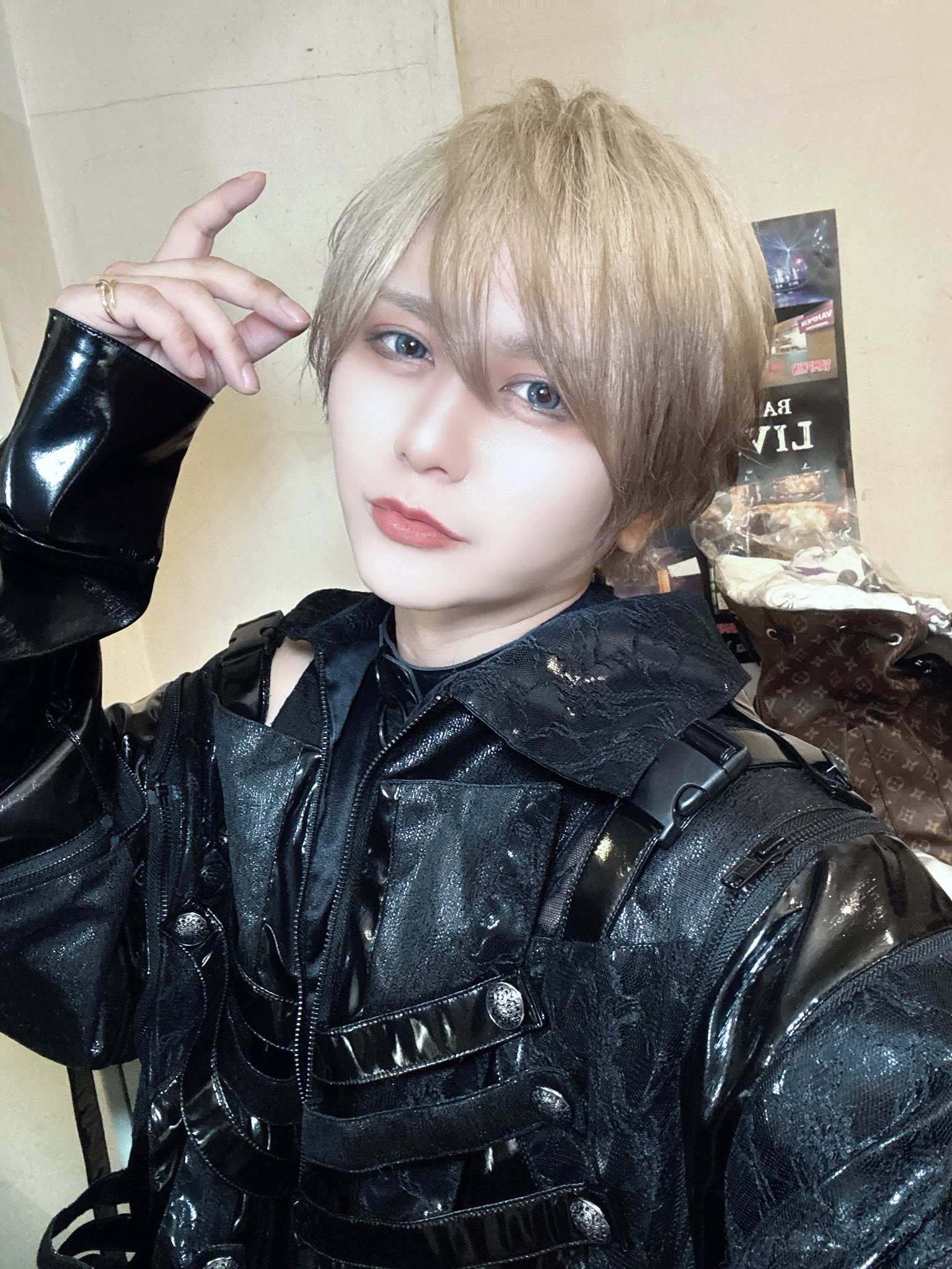 絢瀬ナナ【VINANSHI】 (@vinanshi_nana) / X