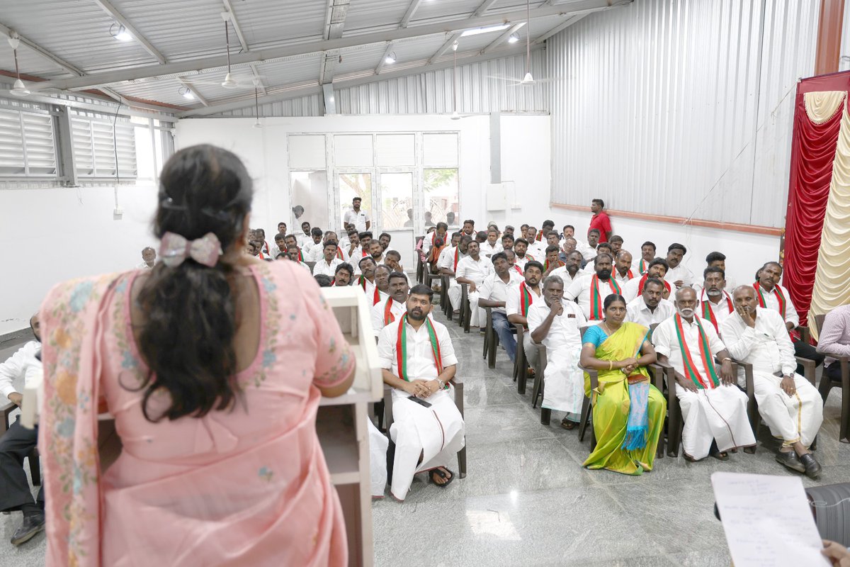 தமிழக மக்கள் முன்னேற்றக் கழகத்தின் மாநில செயற்குழு கூட்டம் - தலைவர் தமிழினவேந்தர் டாக்டர், திரு.பெ.ஜான்பாண்டியன் அவர்கள் தலைமையிலும் , கழக பொதுச்செயலாளர் ஆகிய எனது முன்னிலையிலும் 04.10.2025 சனிக்கிழமை திருநெல்வேலி தலைமை அலுவலகத்தில் நடைபெற்றது.

வரும் 2026 ஆம் ஆண்டு சட்டமன்றத்