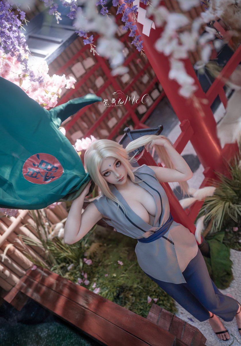 ziwulongMcC's tweet image. 火影忍者——纲手

纲手婆婆来咯！
#二次元 #cos #火影忍者 #纲手 #私房