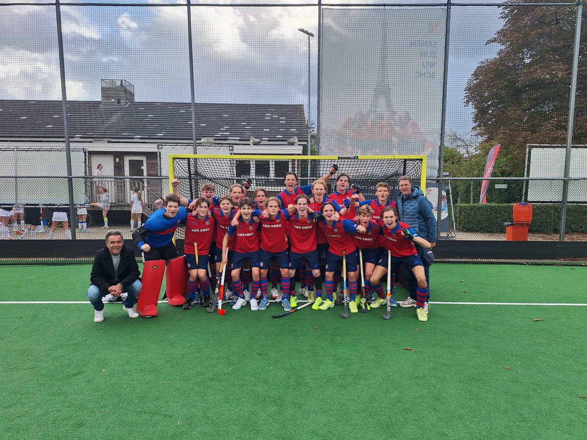 De 1e doelstelling; behalen van ‘landelijk’ is gerealiseerd. En ook nog als 1e in de poule na de 9-1 overwinning THUIS <a href="/Stichtsche/">SCHC</a> vs Groningen! #backwherewebelong