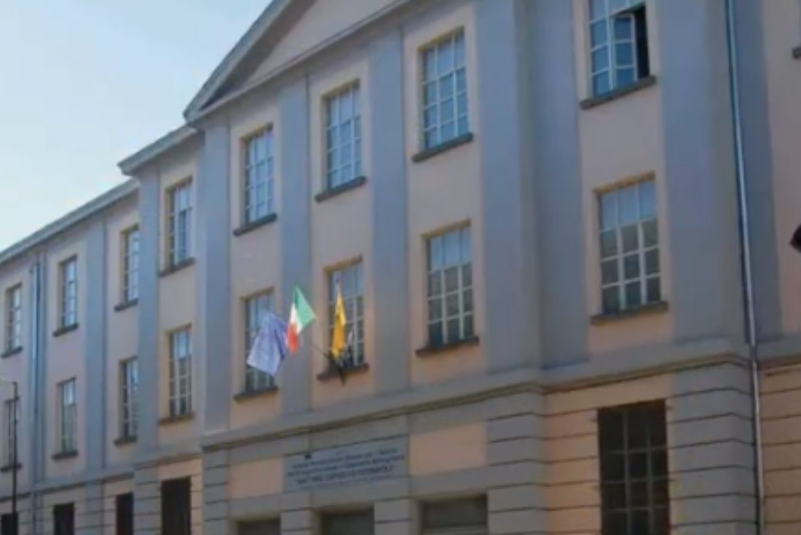 ildenaro_it's tweet image. #Formazione, a #Nisida tornano i #corsi dell’#alberghiero “A. Esposito Ferraioli”

ildenaro.it/formazione-a-n…