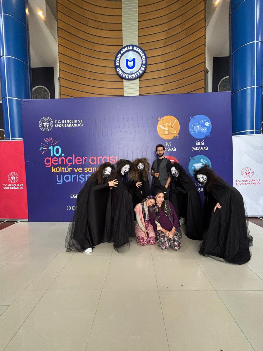 Salihli Gençlik Merkezi (@gsb_salihligm) on Twitter photo 10. Gençler Arası Kültür ve Sanat Yarışmaları’nda Ege Bölge Finali’nde 2.olan Tiyatro ekibimizi kutlarız. 🎭 
#KültürveSanatYarışmaları 10. Gençler Arası Kültür ve Sanat Yarışmaları’nda Ege Bölge Finali’nde 2.olan Tiyatro ekibimizi kutlarız. 🎭 
#KültürveSanatYarışmaları