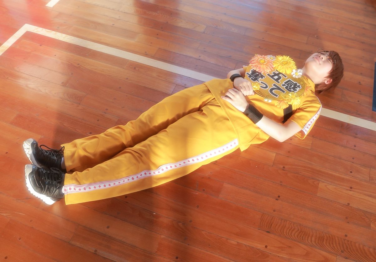 美月🌛4/6あいこす🌈👑💛 (@mzmde) on Twitter photo #振れ幅バトルしようぜ #振れ幅バトルしようぜ