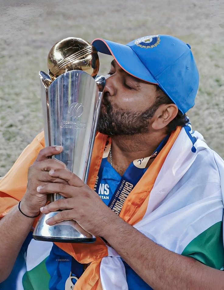 shrahul's tweet photo. A position doesn't define a person. It's a person who defines a position. @ImRo45 you have given glory to the country and to the game. You have been a player's captain whether with the cap or not. Remain like that forever..

#RohitSharma𓃵 https://t.co/zxXjVJGhKu
