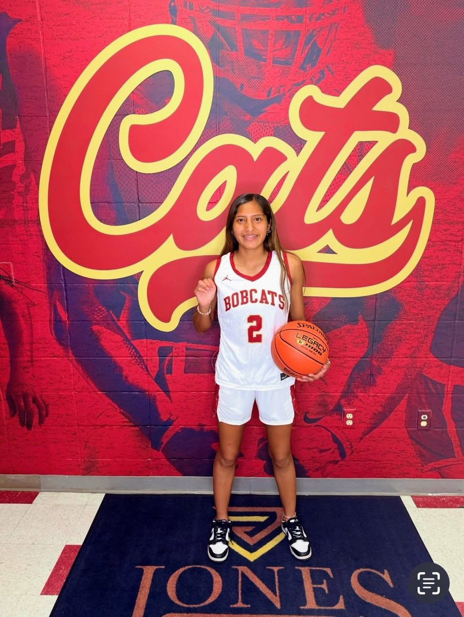 Thank you to the Jones College coaches and staff for hosting Kyli Truss on her visit!