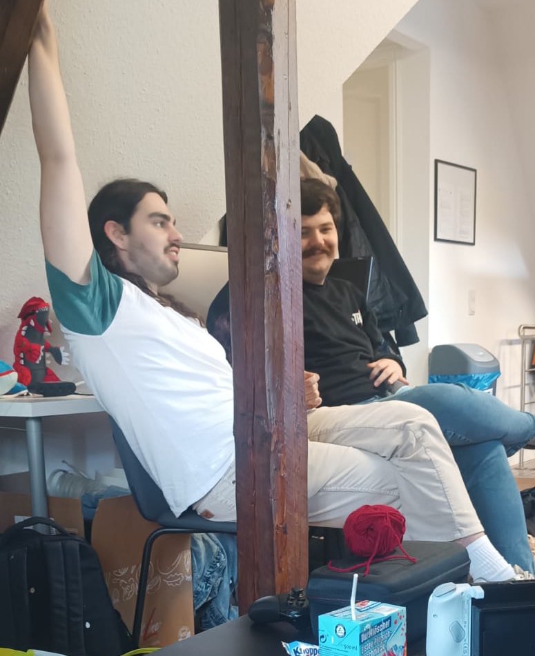 Diese Leute yappen kurz onstream über smash um danach ENDLICH seit Stunden weiter über run&amp;bin zu reden