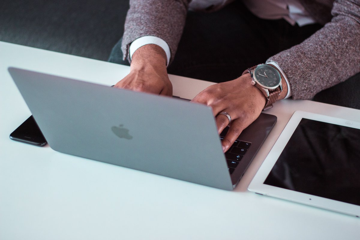 black_tech_jobs's tweet image. Use keywords strategically in your LinkedIn profile to improve visibility. Think like a recruiter—what would they search for? #LinkedInOptimization #JobSearch #Tech Jobs