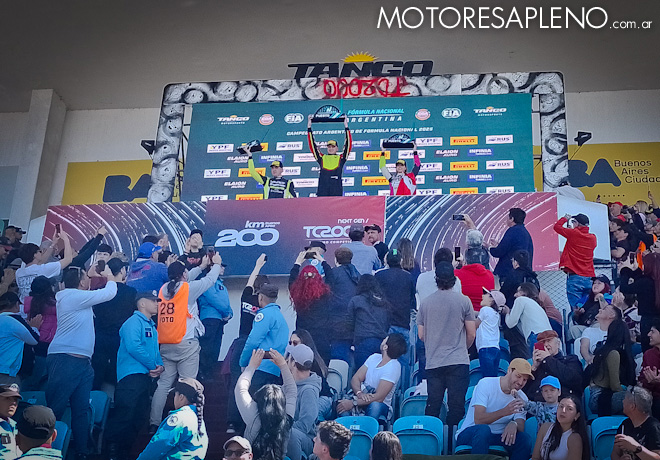motoresapleno's tweet image. #FórmulaNacional Argentina en #BuenosAires II – #Carrera2: Primera victoria de Tomás #Campra. #motoresapleno #automovilismo #motorsport #FNA 
motoresapleno.com.ar/2025/09/formul…