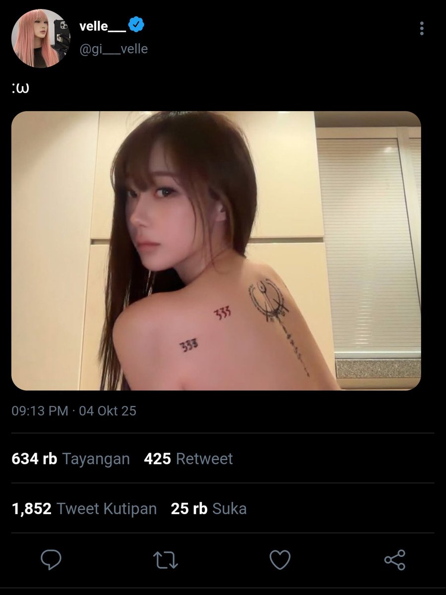 beexy_universe's tweet photo. #jenselle #zovelle few tweets au
——
𝙎𝙚𝙘𝙧𝙚𝙩 𝙈𝙖𝙧𝙧𝙞𝙚𝙙 𝙄𝙙𝙤𝙡

; Hot tatto https://t.co/EG3kzgtLJ2