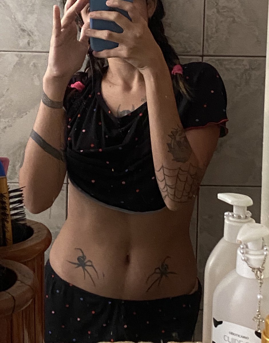 maevie_exe's tweet photo. Passar por decepção sempre me faz emagrecer veir, é INCRIVEL eu NUNCA tenho esse corpo quando to bem da cabeça https://t.co/p1mVus2Lr9