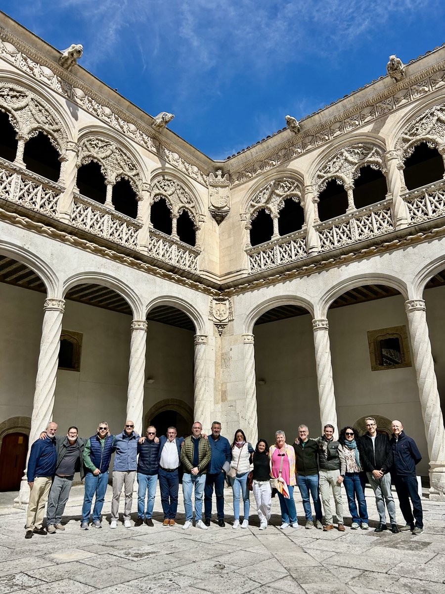 #visitaguiada Museo Escultura de #valladolid con los #guiasoficialesdeturismo #profesionales
Gracias por #elegirnos 
ASOCIACION DE GUIAS DE TURISMO DE VALLADOLID Y PROVINCIA 

…oficialesdeturismodevalladolidycyl.es