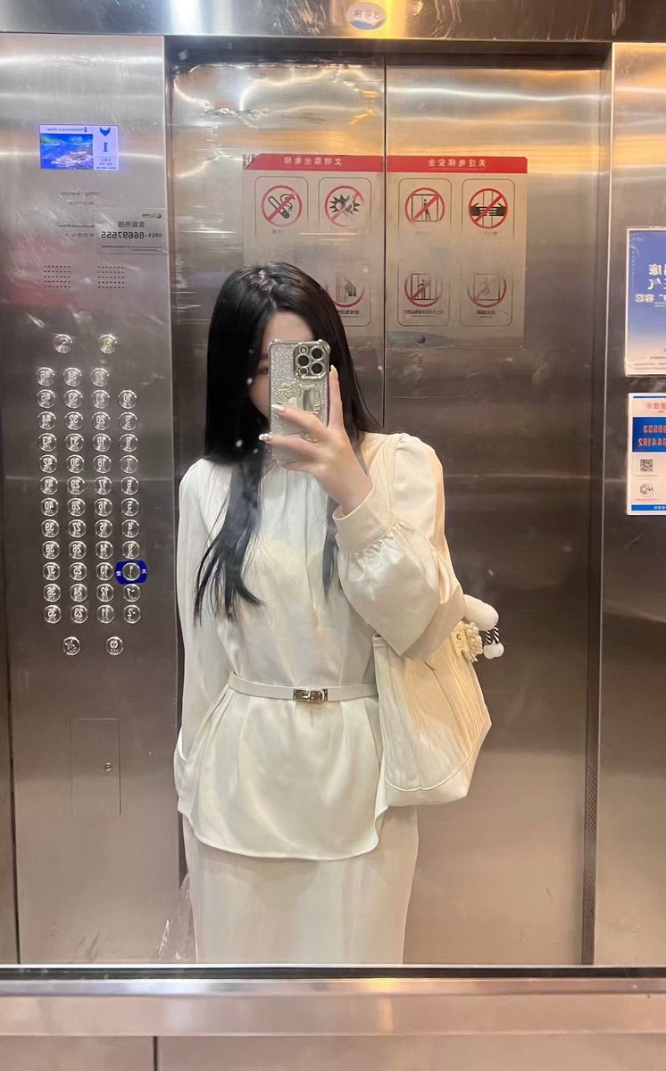 爱看腹肌帅哥 tweet media