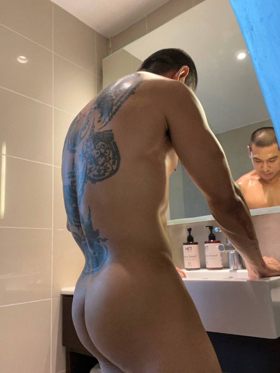 thedarkkkguy's tweet photo. รีวิวนวดกับพี่ x @th_ex7 หลังจากห่างหายจากรีวิวนวดไปนาน วันก่อนได้เห็นทวิตพี่เขาผ่านขึ้นมา เลยลองทักถาม พี่เขารับนวดทั้งส่วนตัวและที่ร้าน ผมเลือกไปที่ร้านคิดว่าน่าจะสะดวกดี ซึ่งพี่เขาก็ทำงานอยู่ที่ร้านสบายดีสปา พอผมไปถึงพี่เขาก็ออกมาต้อนรับ ตัวจริงน่ารักมาก นิสัยดี สุภาพสุดๆ [1] https://t.co/QP86MpV6cK