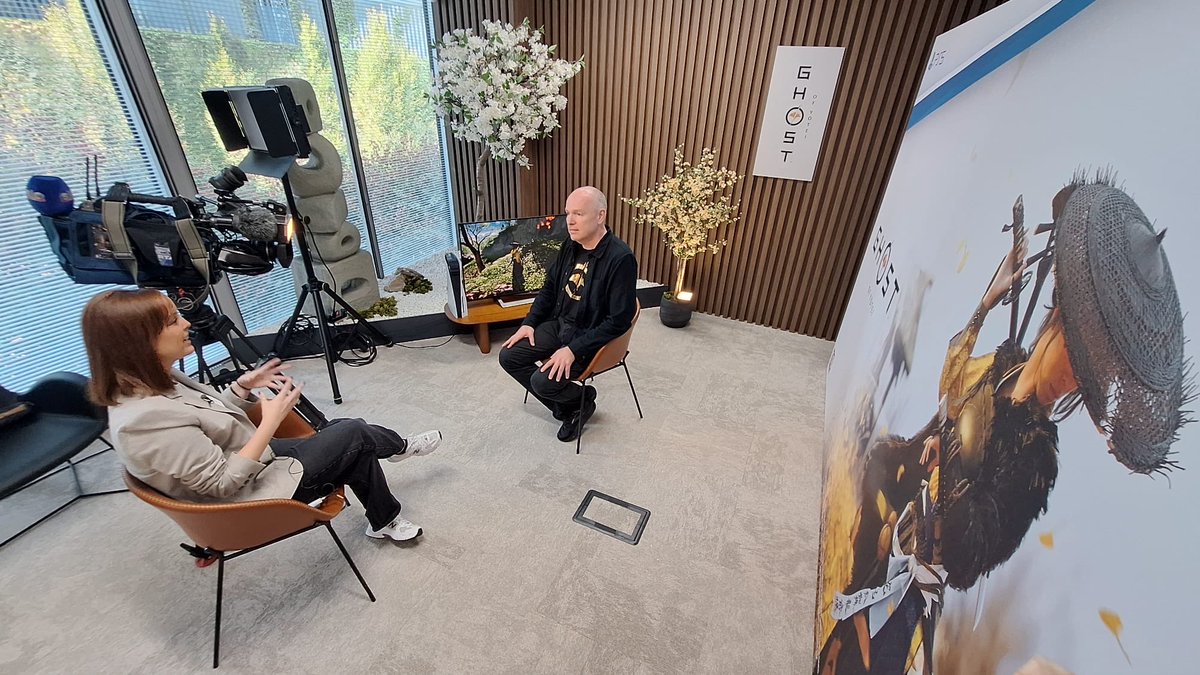 Os videojogos fazem parte de mim. Trabalhar esta área na minha profissão era um sonho. Entrevistar criadores de jogos um objetivo. Finalmente… aconteceu! A estreia foi com o diretor criativo de “Ghost of Yotei” e foi mt fixe! A reportagem já passou na <a href="/sicoficial/">Spirits in Chains</a> !🥹