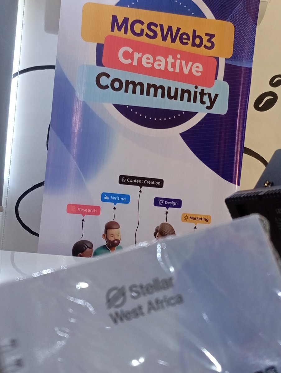 fallow_amber's tweet photo. proud graduate moment of @MGS_Web3's first ever (&amp; PHYSICAL) grad sponsored by @StellarOrg got me like... 🥳 https://t.co/LIwCOAwOli