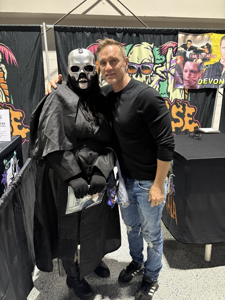 DailyDevonSawa's tweet photo. @DevonESawa This is what dreams are made of. https://t.co/xWeHeOaB9M